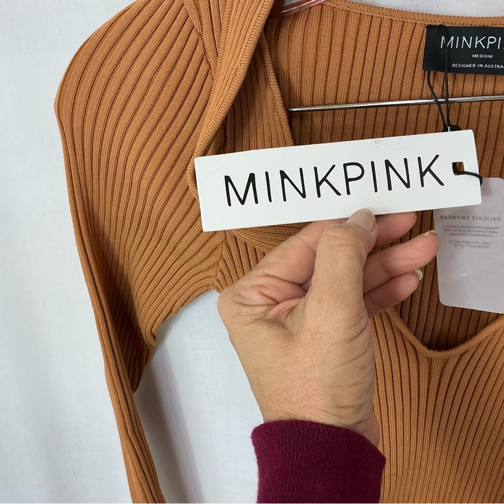 NEW Mink Pink Revolve Pecan Gianna Knit Long Sleeve Top Sweater Size M - Picture 13 of 16